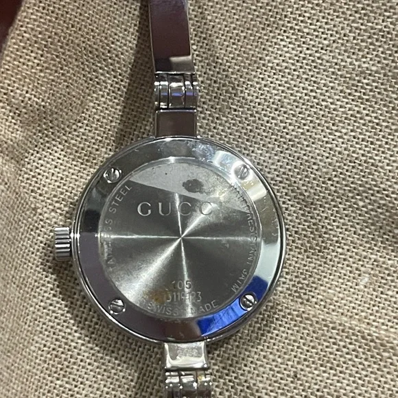 Gucci Watch 105 Series